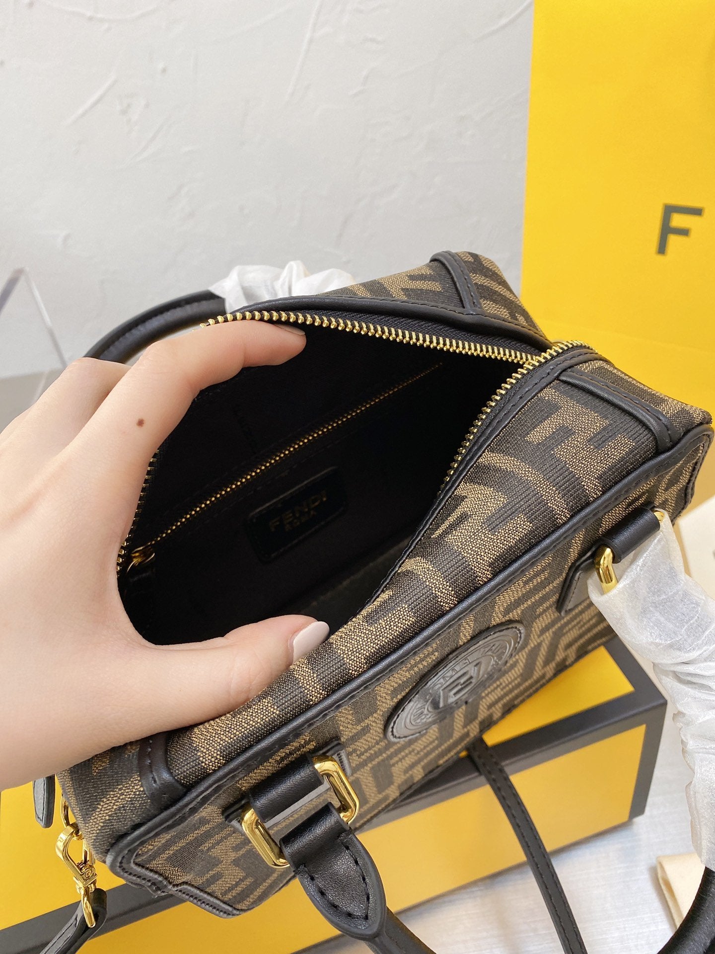 EN - NEW Arrival Bags FEI 110