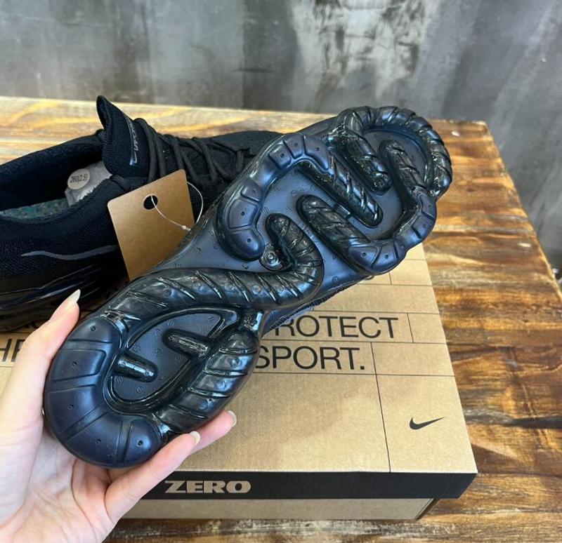 SAMC - NKE Shoes - 442