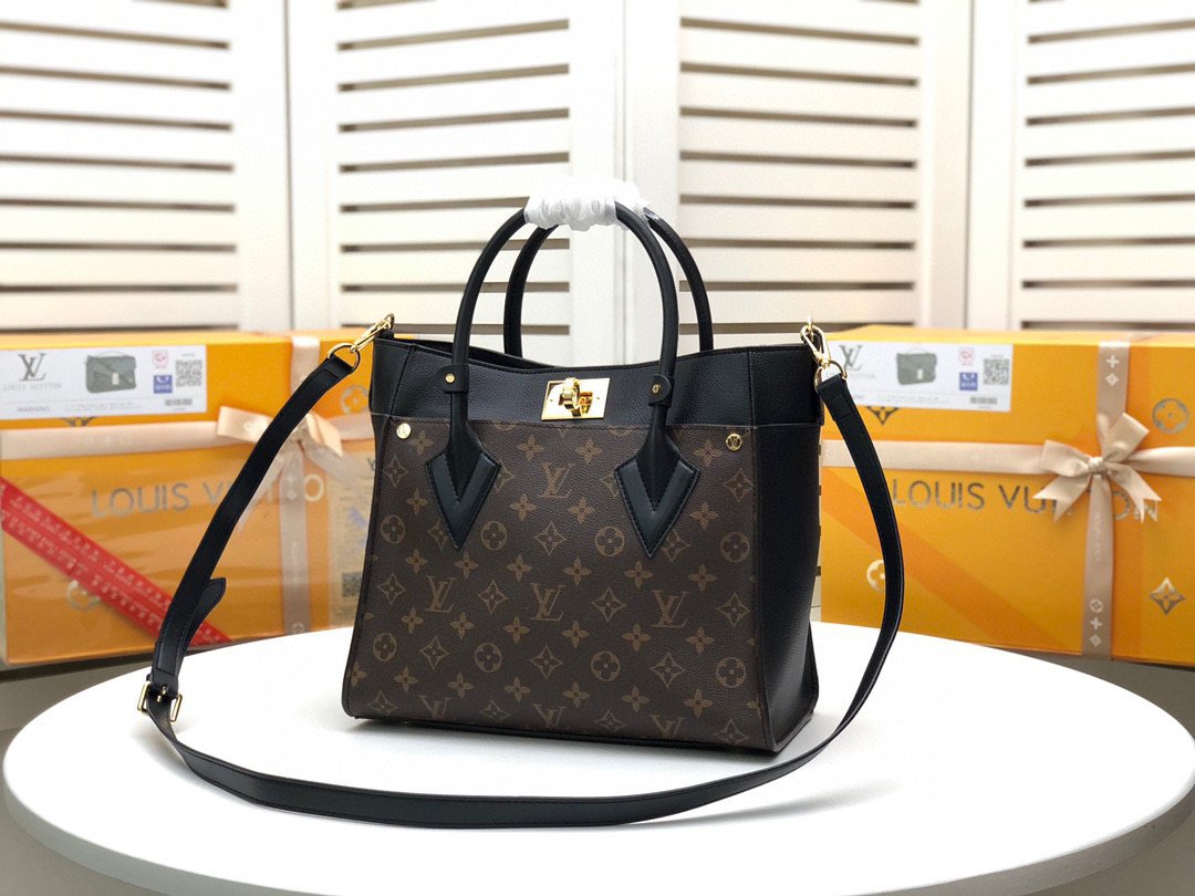 EN - New Arrival Bags LUV 043