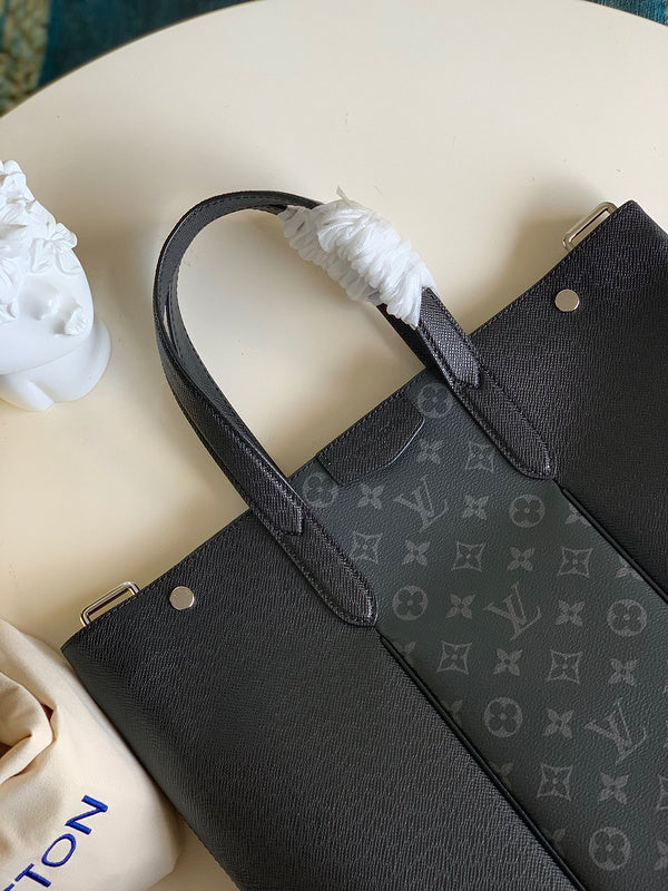 LOV2 Bags - Luxurious Bags  1251