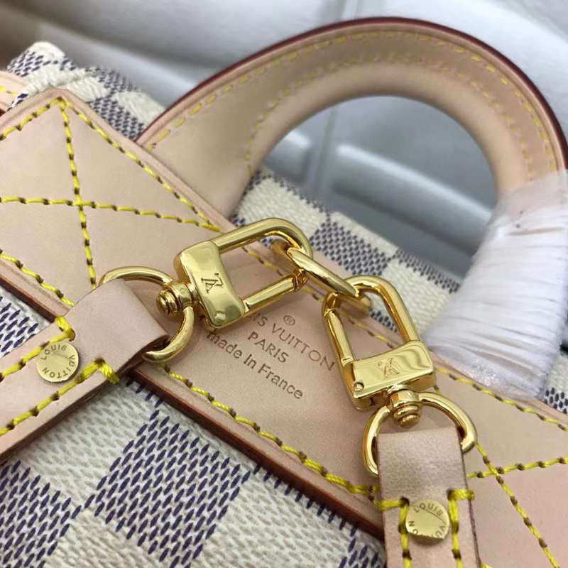 LOV2 Bags - Luxurious Bags  1093