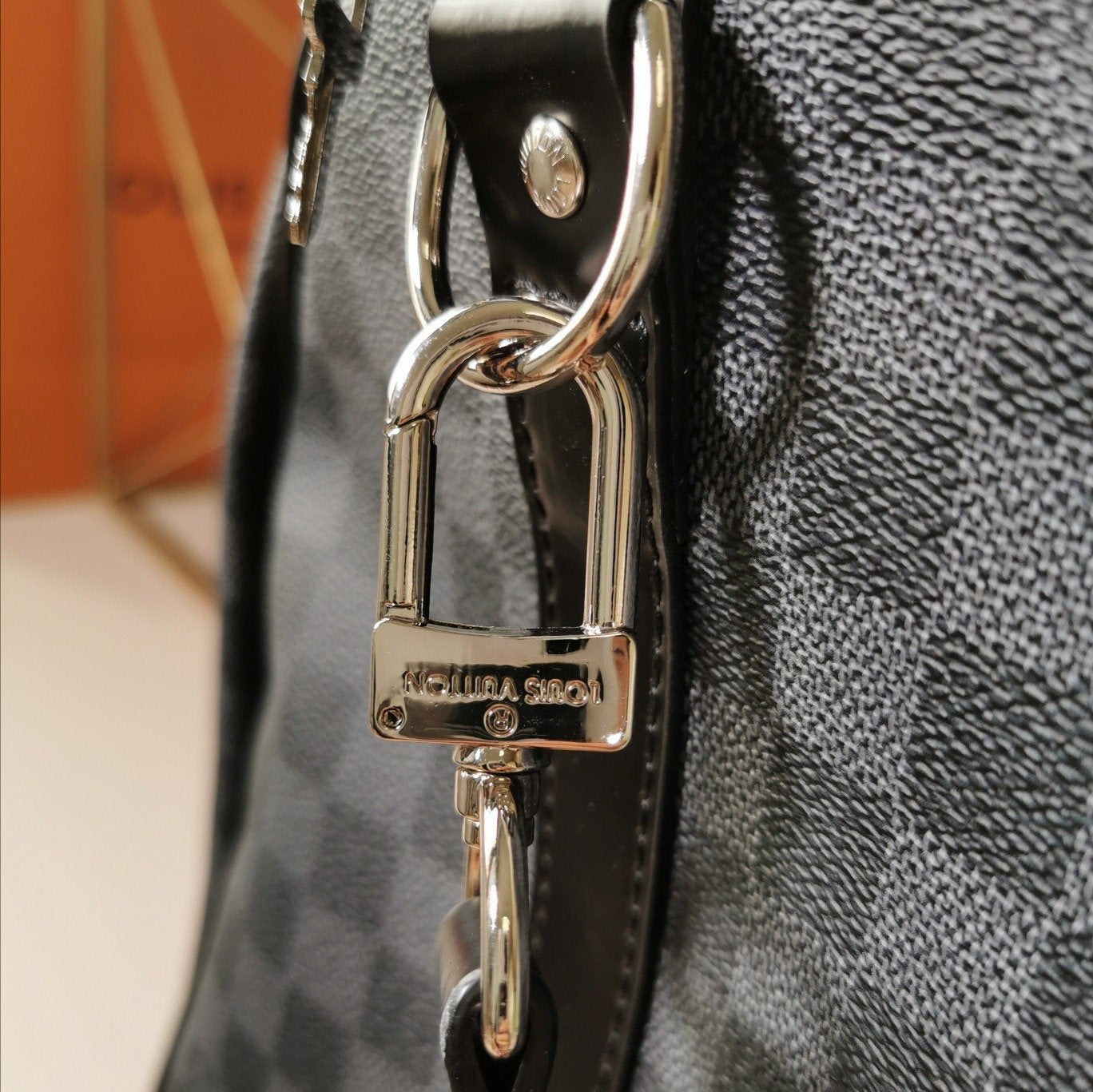 EN - New Arrival Bags LUV 261