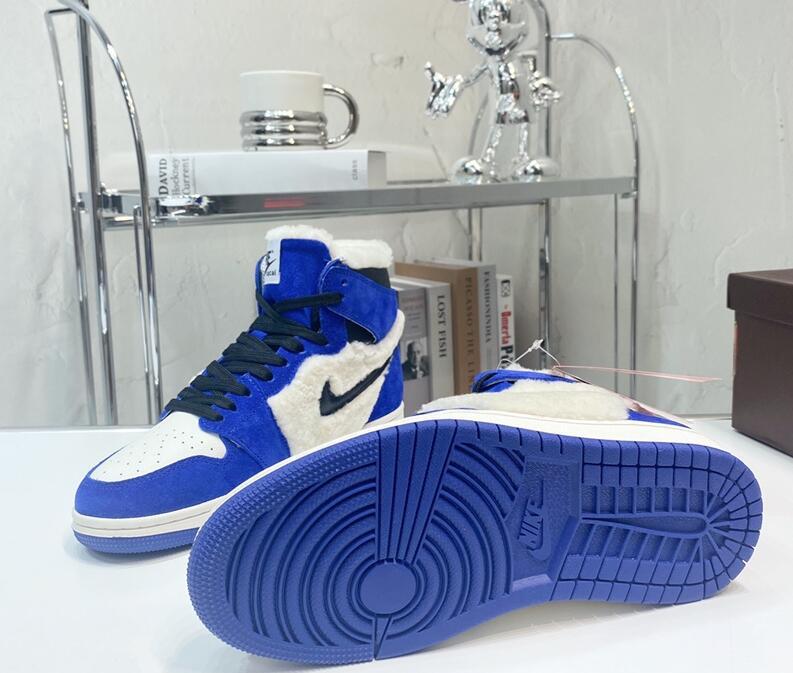 SAMC - NKE Shoes - 738