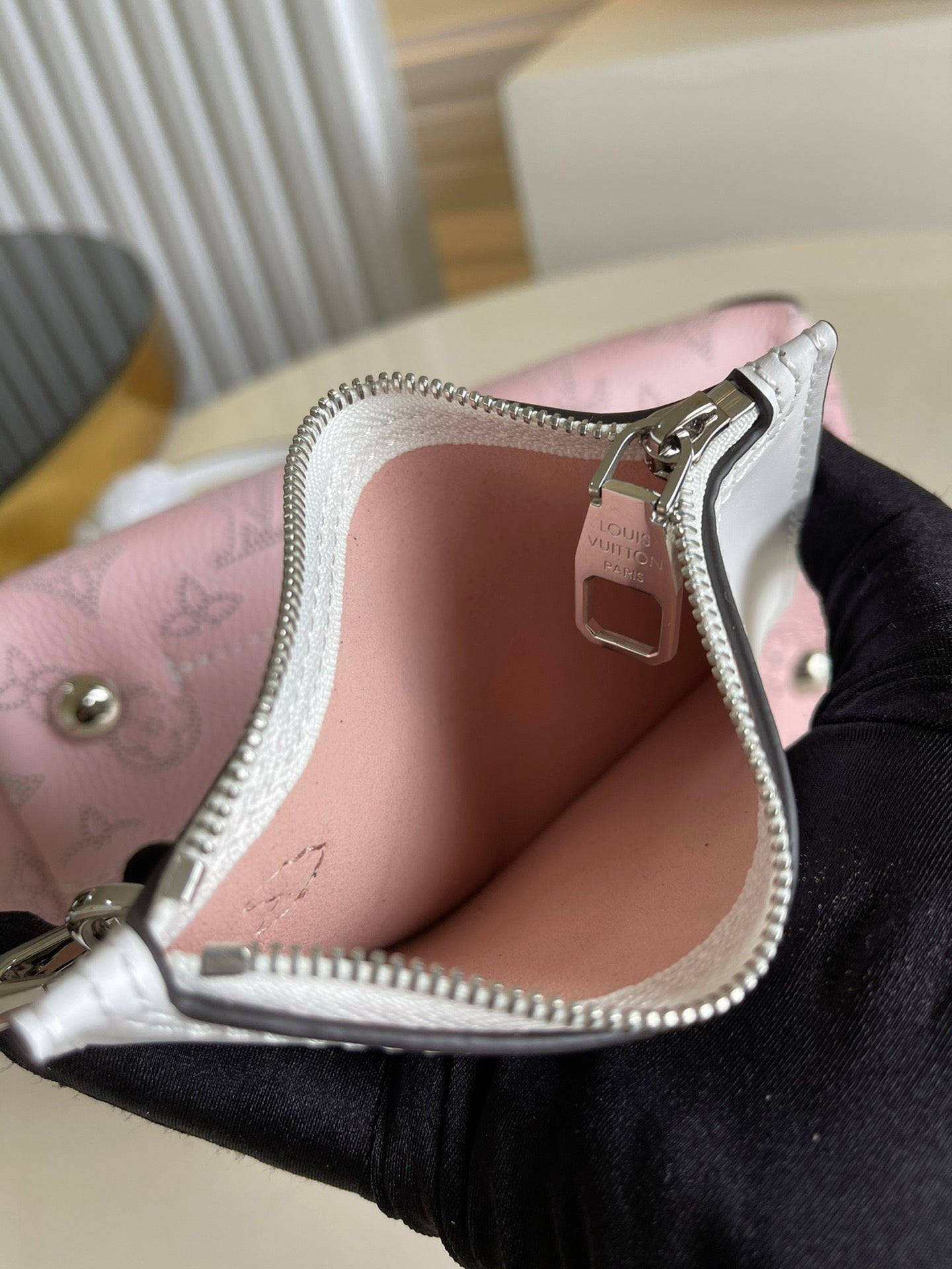 LV Hina PM Bucket Bag GraGLAMIent Pink For Women,  Shoulder And Crossbody Bags 9in/23cm LV M57858
