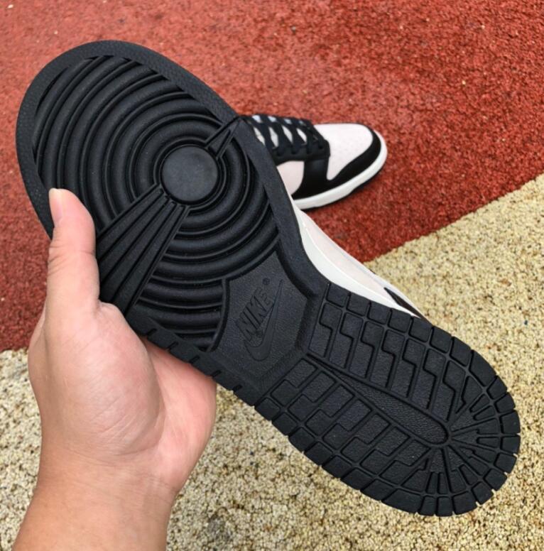 SAMC - NKE Shoes - 975