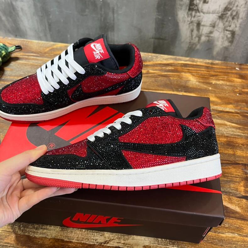 SAMC - NKE Shoes - 428