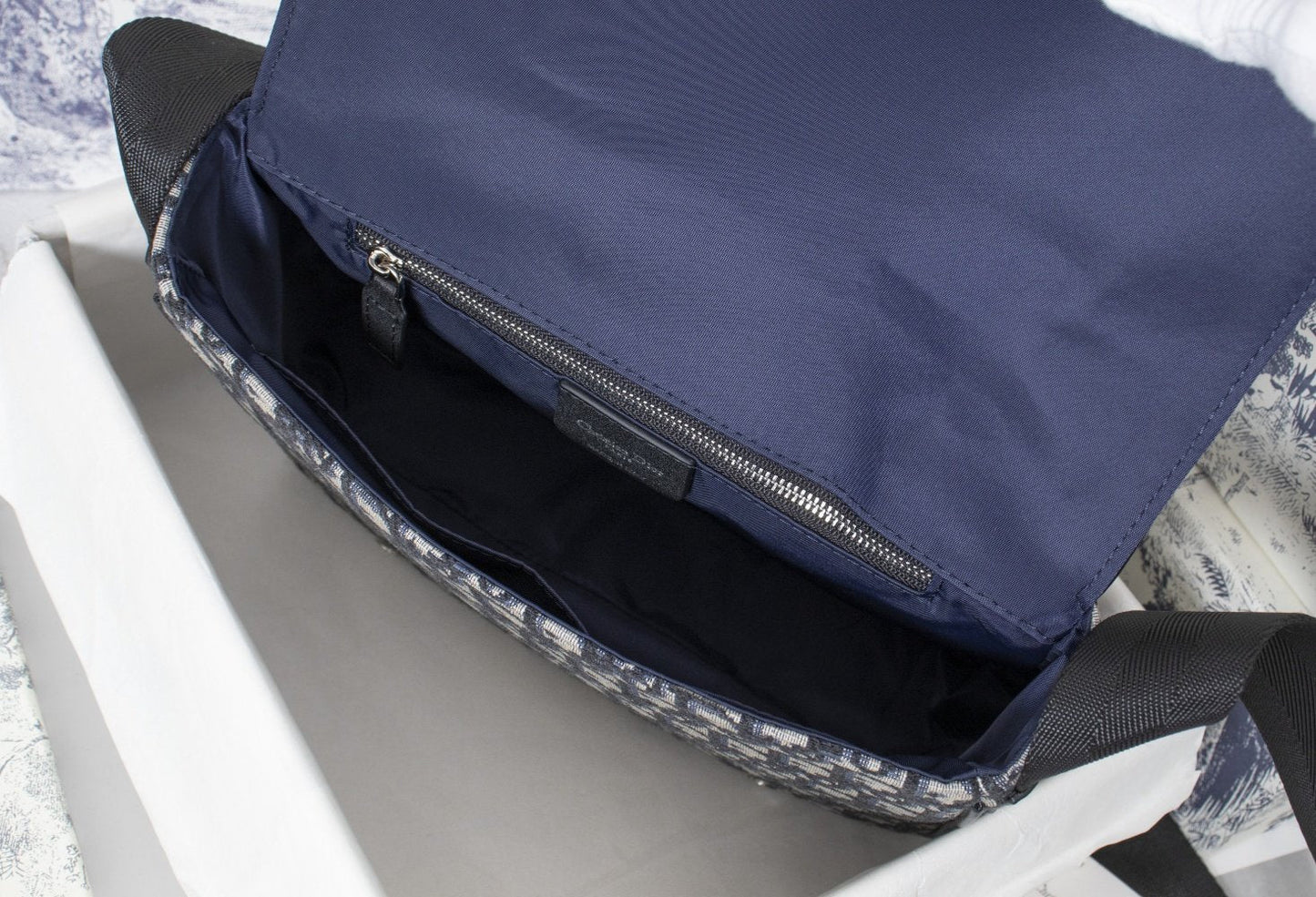 EN - New Arrival Bags DIR 095