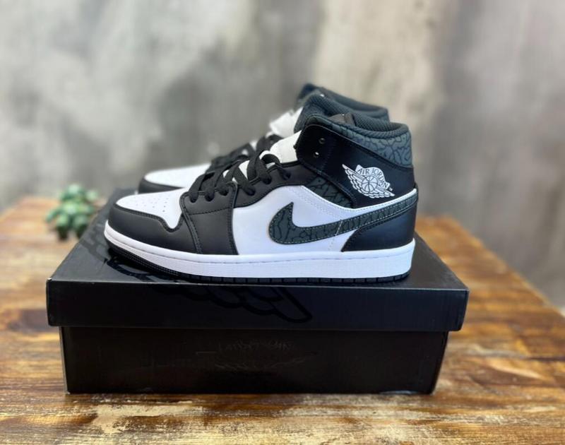 SAMC - NKE Shoes - 276