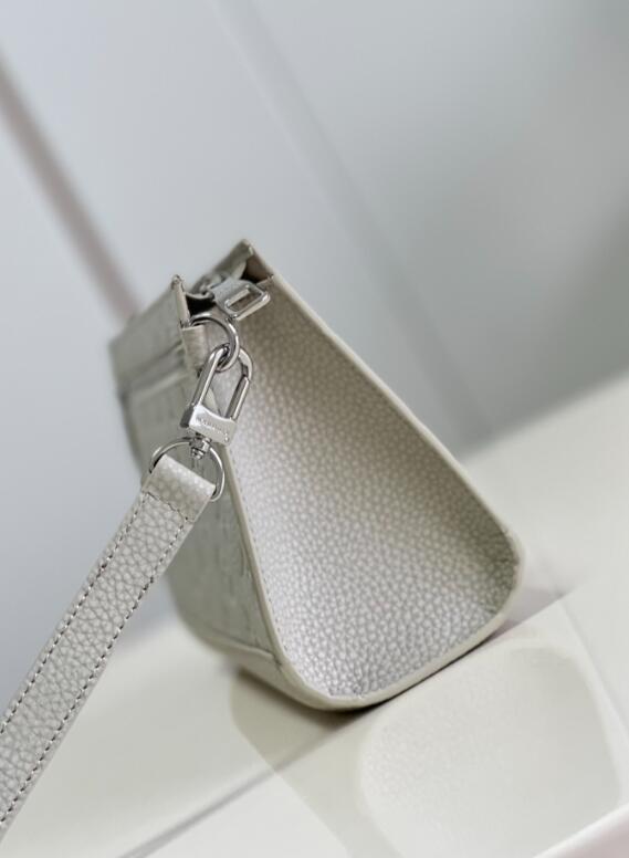 SAMC - LOV Bags - 1543