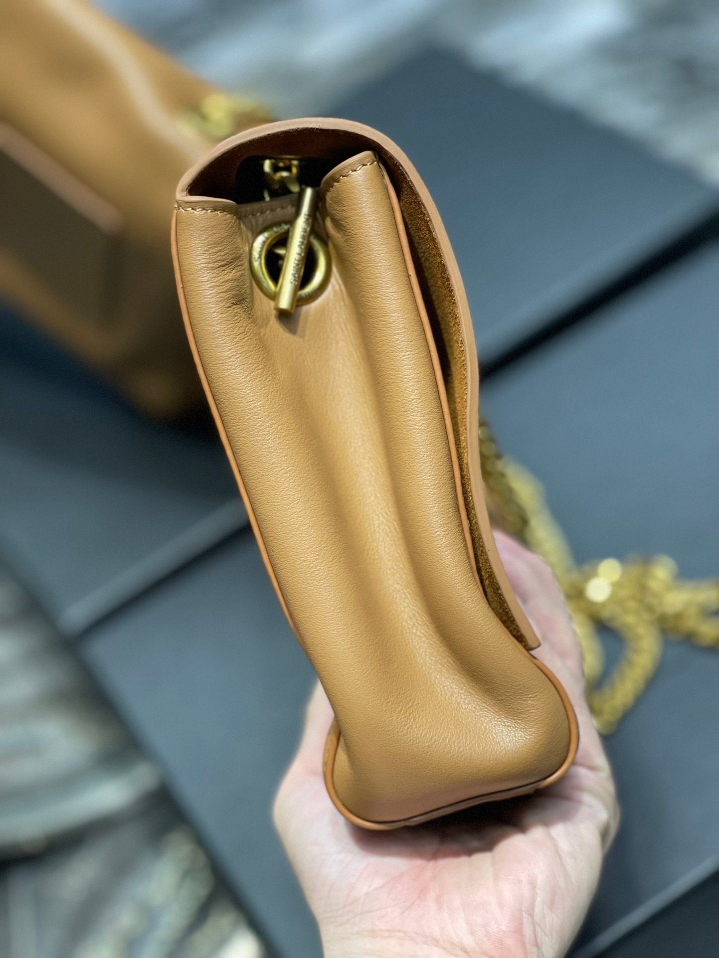 GLAMI Kate MeGLAMIum Reversible Chain Bag Brown In Suede With Gold Hardware For Women 11.2in/29cm YSL