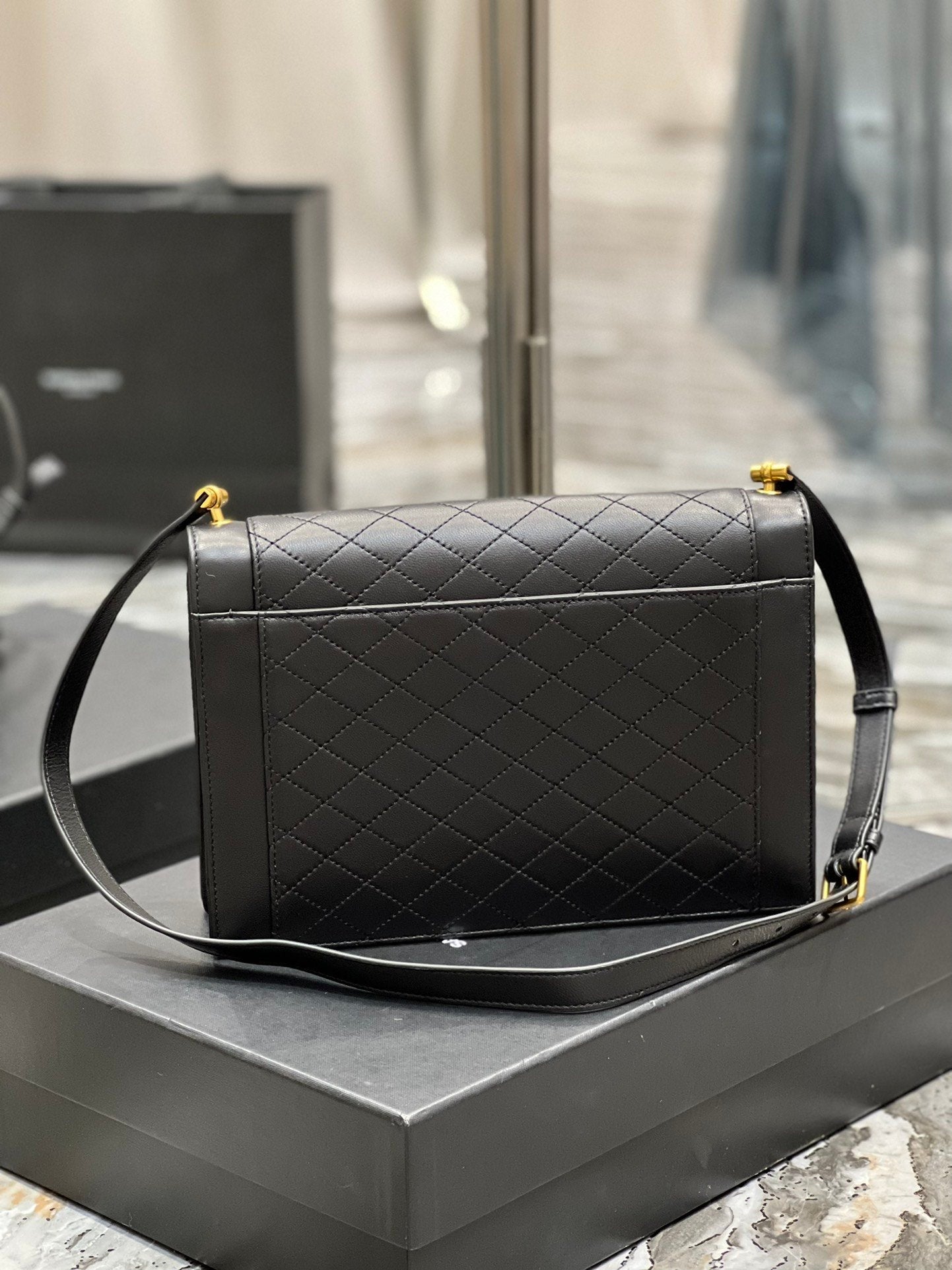 GLAMI Gaby Satchel Bag In Black With Gold Toned Hardware For Women 10.2in/26cm 6688631EL071000