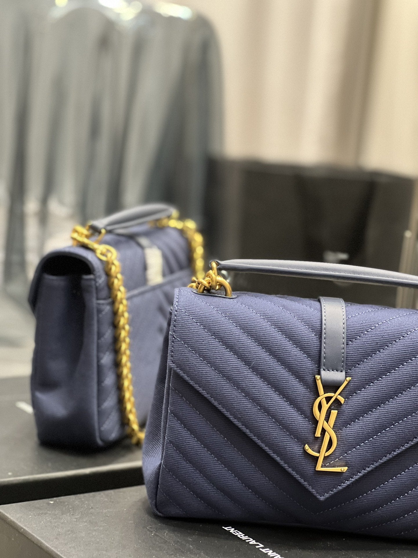 GLAMI Envelope MeGLAMIum Bag Marine In Mix MatelassÃƒÂ© Grain De Poudre Embossed Material For Women 9.4in/24cm YSL 600185BOW914147