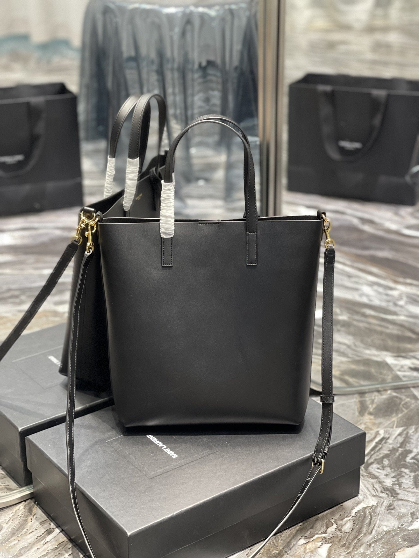 GLAMI Shopping Bag Black Toy In Supple For Women 11in/28cm YSL 600307CSV0J1000