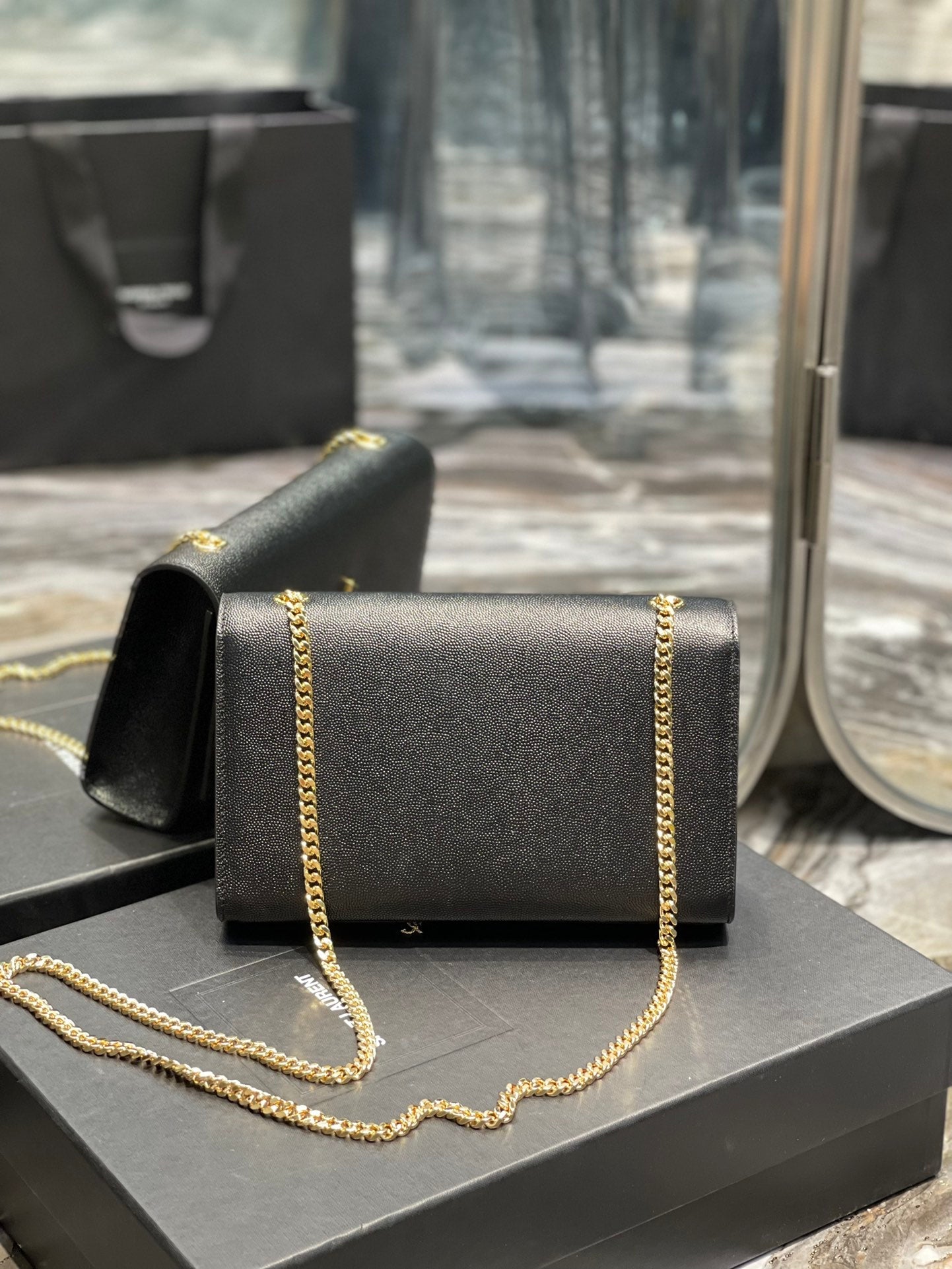 GLAMI Kata MeGLAMIum Chain Bag Black With Tassel For Women 9.4in/24cm YSL 354119BOW0J1000