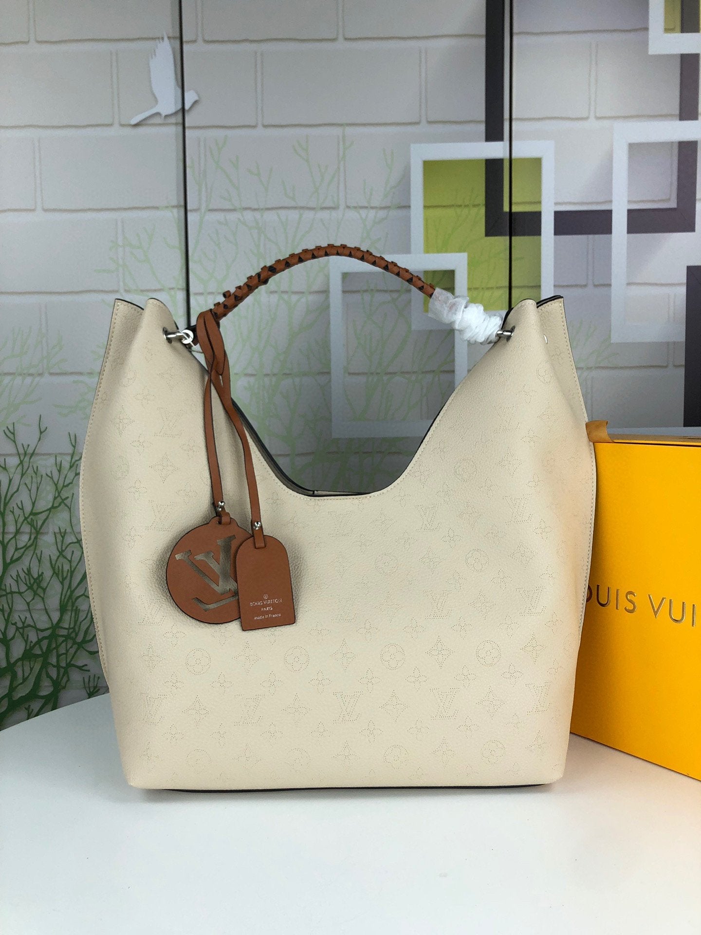 EN - New Arrival Bags LUV 050