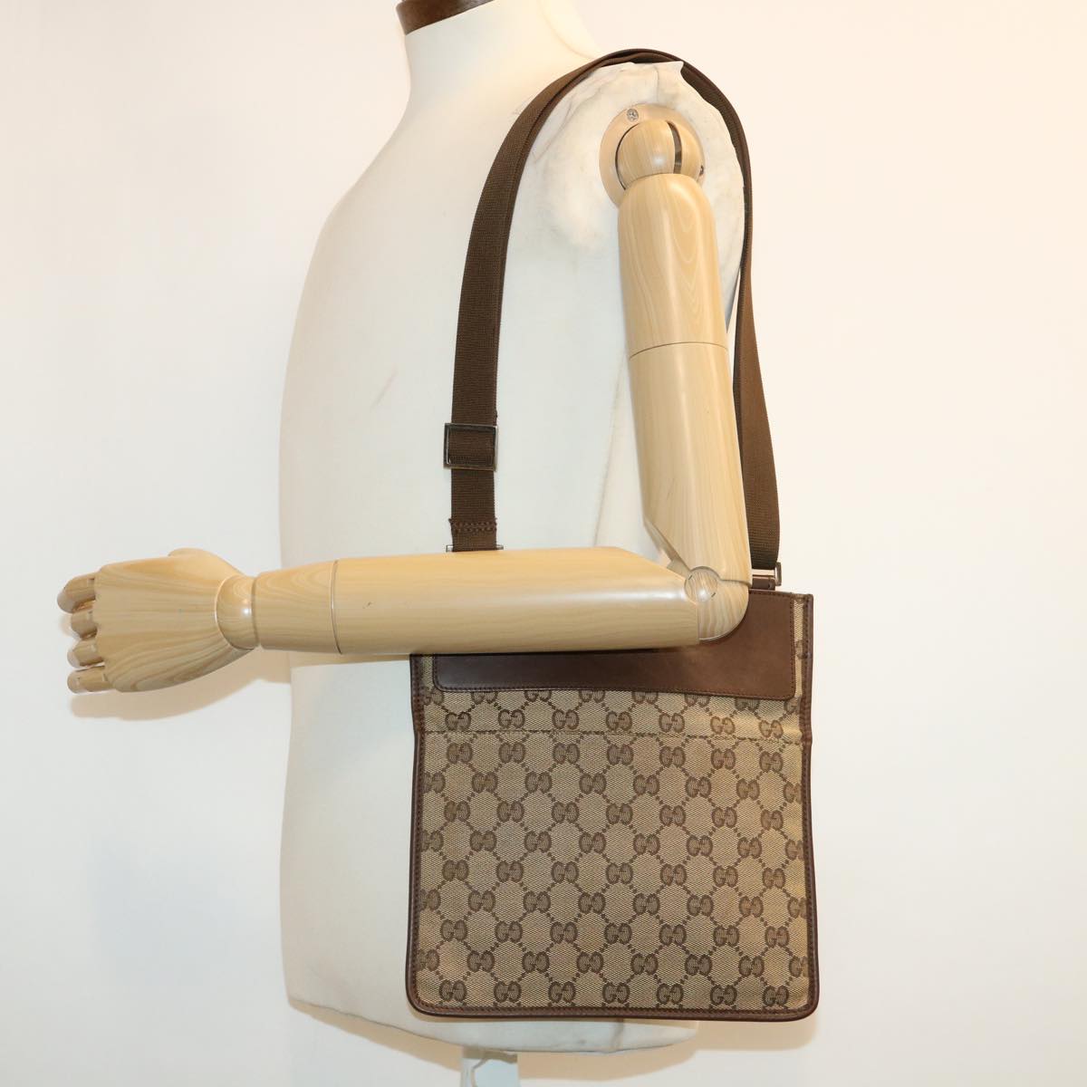 GUCCI GG Canvas Shoulder Bag Beige Brown 200047 40527