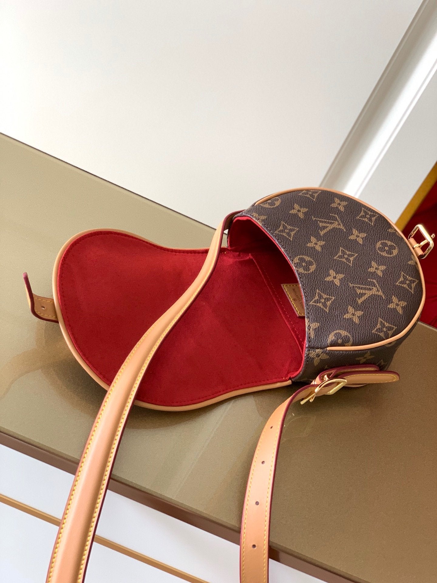 EN - New Arrival Bags LUV 021