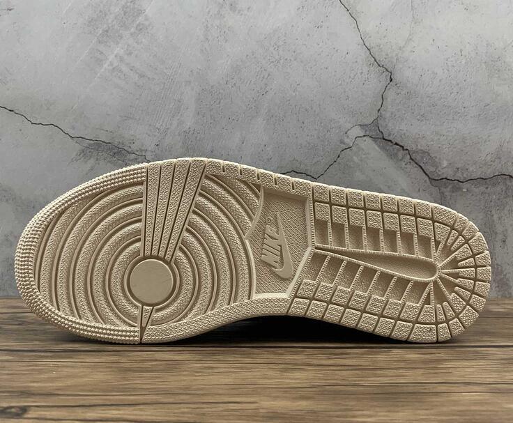SAMC - NKE Shoes - 1486