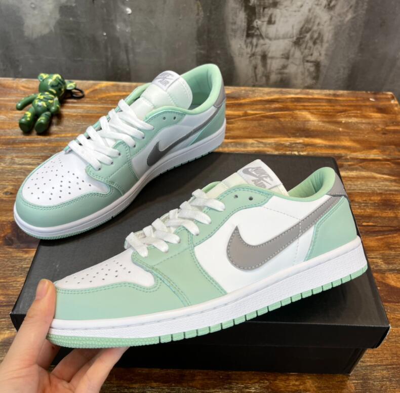 SAMC - NKE Shoes - 883