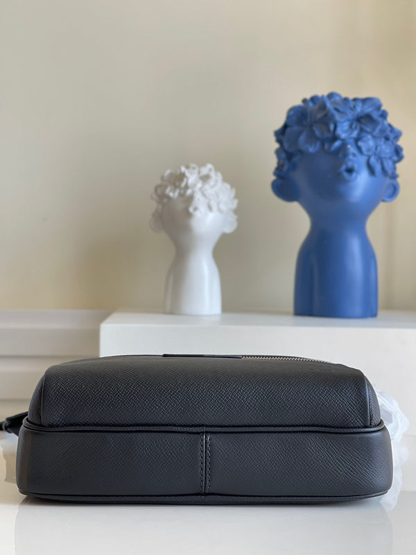 LOV2 Bags - Luxurious Bags  1243