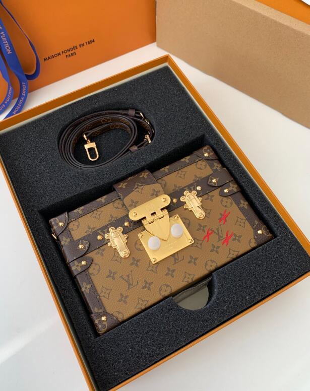 SAMC - LOV Bags - 1378