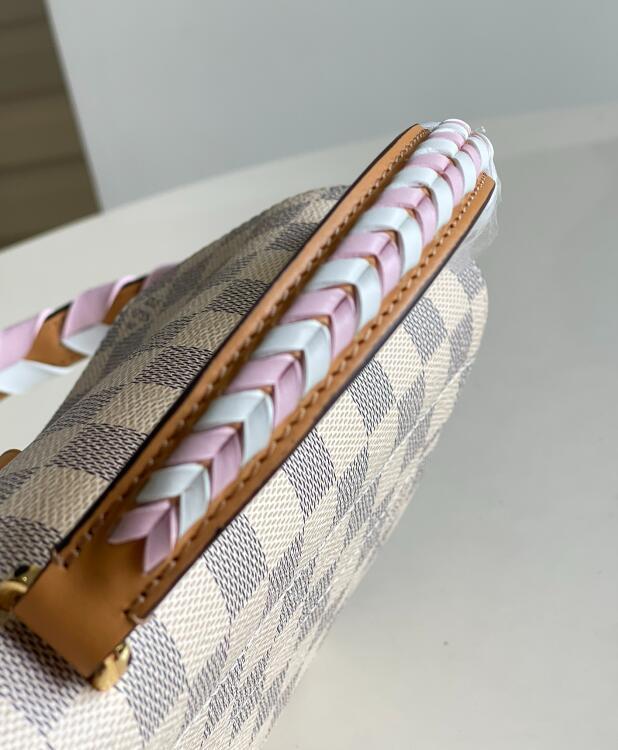 SAMC - LOV Bags - 2398