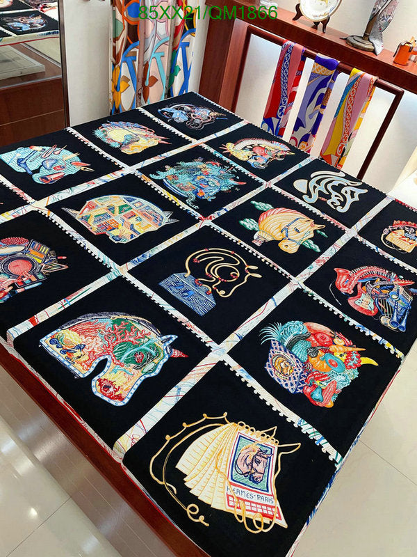 SAMC - HMS Scarves - 659