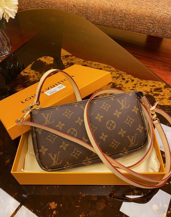 SAMC - LOV Bags - 1583