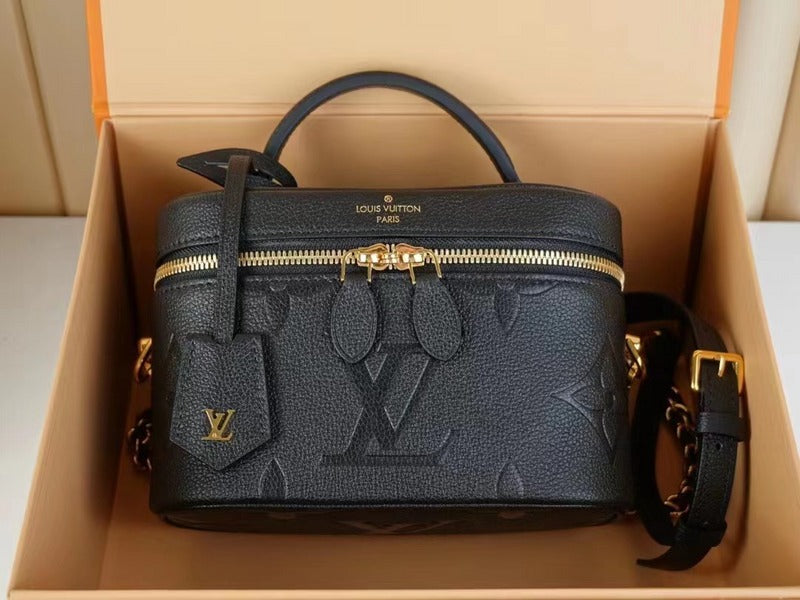LOV2 Bags - Luxurious Bags  1433
