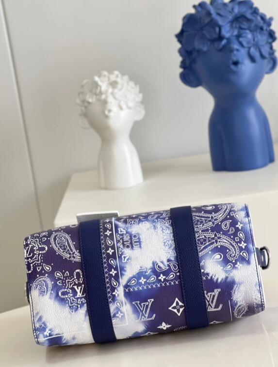 SAMC - LOV Bags - 1687