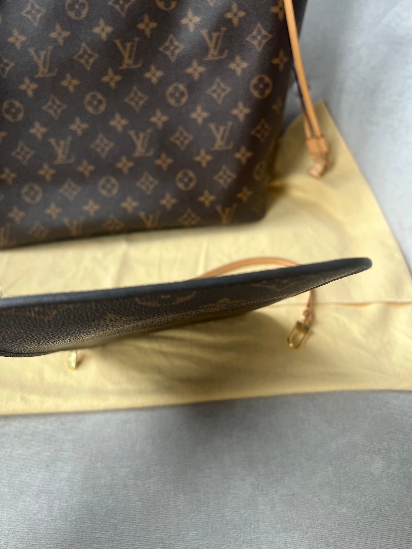 Louis Vuitton Neverfull MM Monogram (RRP £1,410)