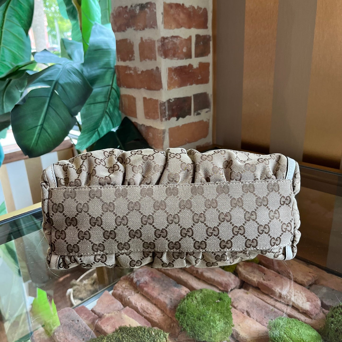 GUCCI Abbey D-Ring Original GG Canvas Small Shoulder Bag