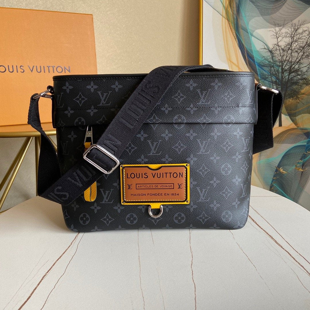 EN - New Arrival Bags LUV 147