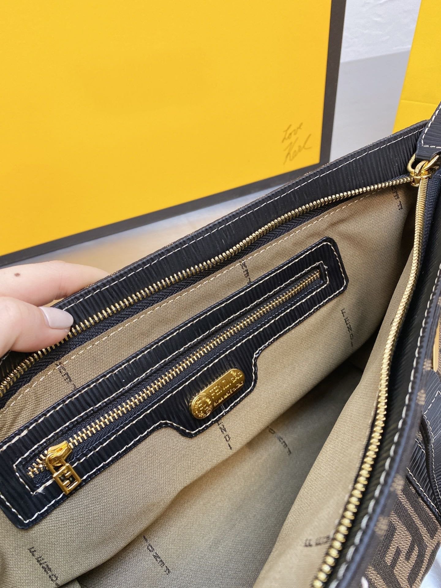 EN - NEW Arrival Bags FEI 104