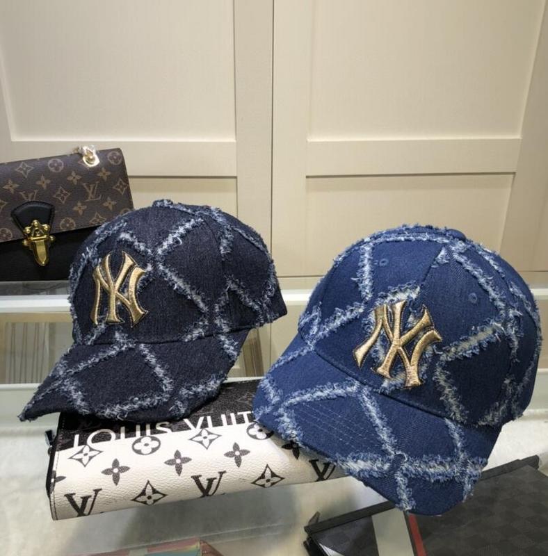 SAMC - Mix Hats - 056