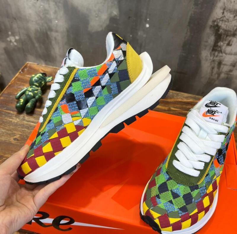 SAMC - NKE Shoes - 375