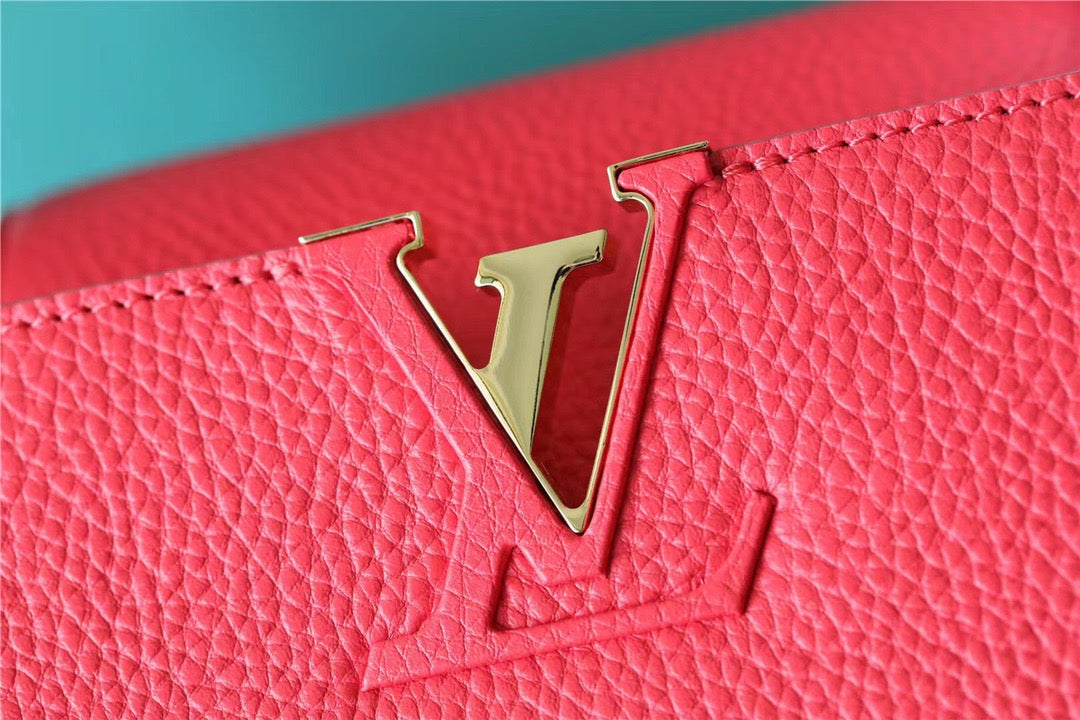 LV Capucines GLAMI Taurillon Red For Women, WomenÃ¢â‚¬â„¢s Bags, Shoulder And Crossbody Bags 10.6in/27cm LV