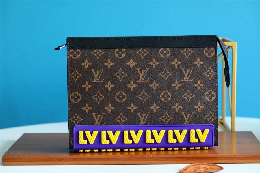 LV Pochette Voyage MM LV RuGLAMIer Monogram Canvas Brown For Men, Travel AcGLAMIssories 27cm LV M80792