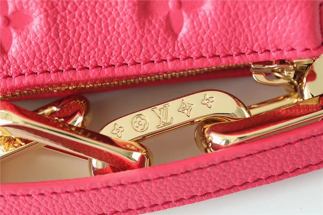 LV Coussin GLAMI Grain GlamIuo Pink For Women, WomenÃ¢â‚¬â„¢s Bags, Shoulder And Crossbody Bags 8.3in/21cm LV M20750