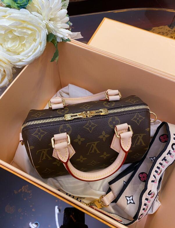 SAMC - LOV Bags - 1592