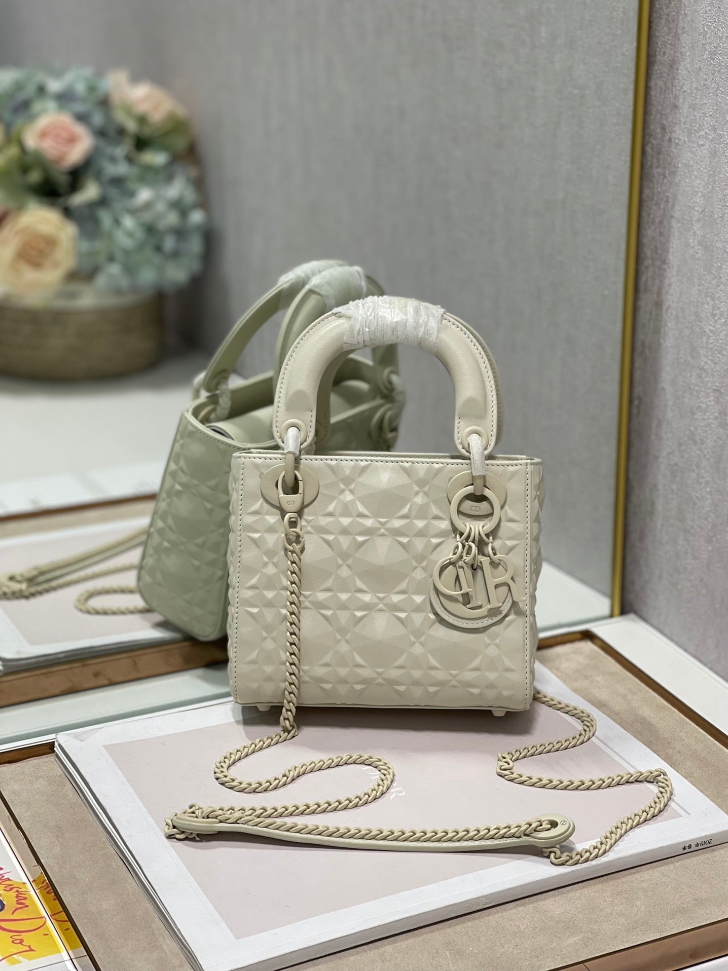 GLAMI Mini Lady Bag Latte Cannage with Beaded Motif, Beige, For Women WomenÃ¢â‚¬â„¢s Handbags, Crossbody Bags, 18cm CD M0505INEA_M030