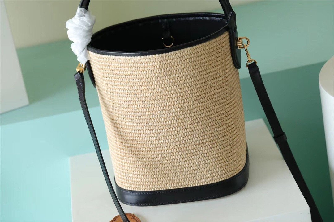 LV Petit Bucket Raffia Black For Women, WomenÃ¢â‚¬â„¢s Bags, Shoulder And Crossbody Bags 9.4in/24cm LV M59961
