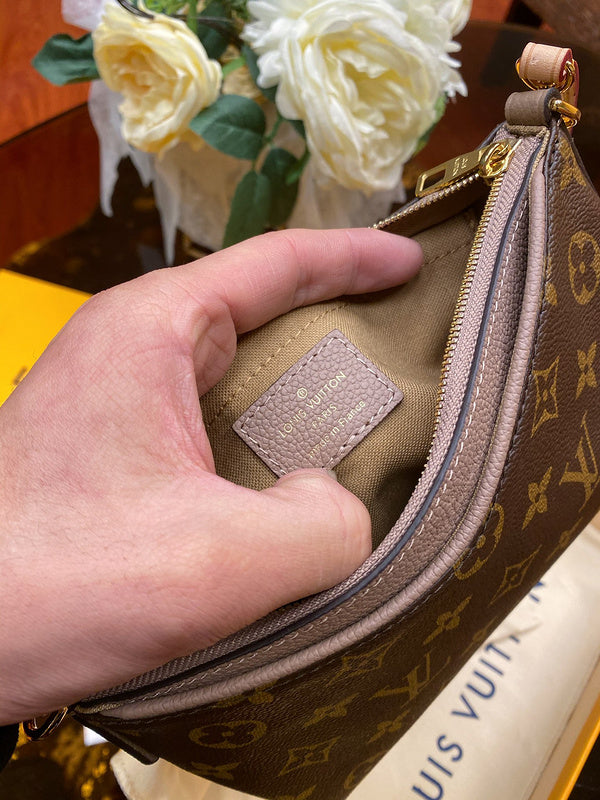 LOV2 Bags - Luxurious Bags  1042