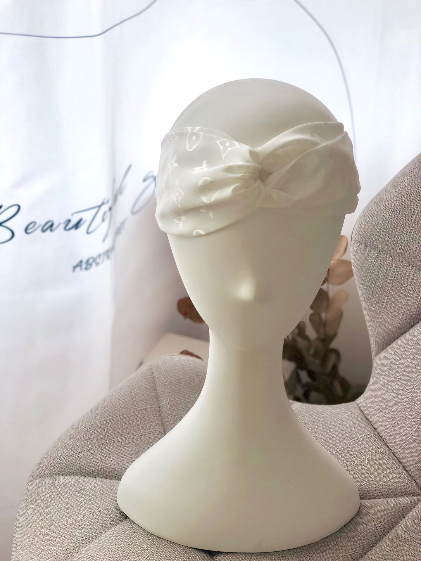 EN - Luxury Hair Band LUV 052