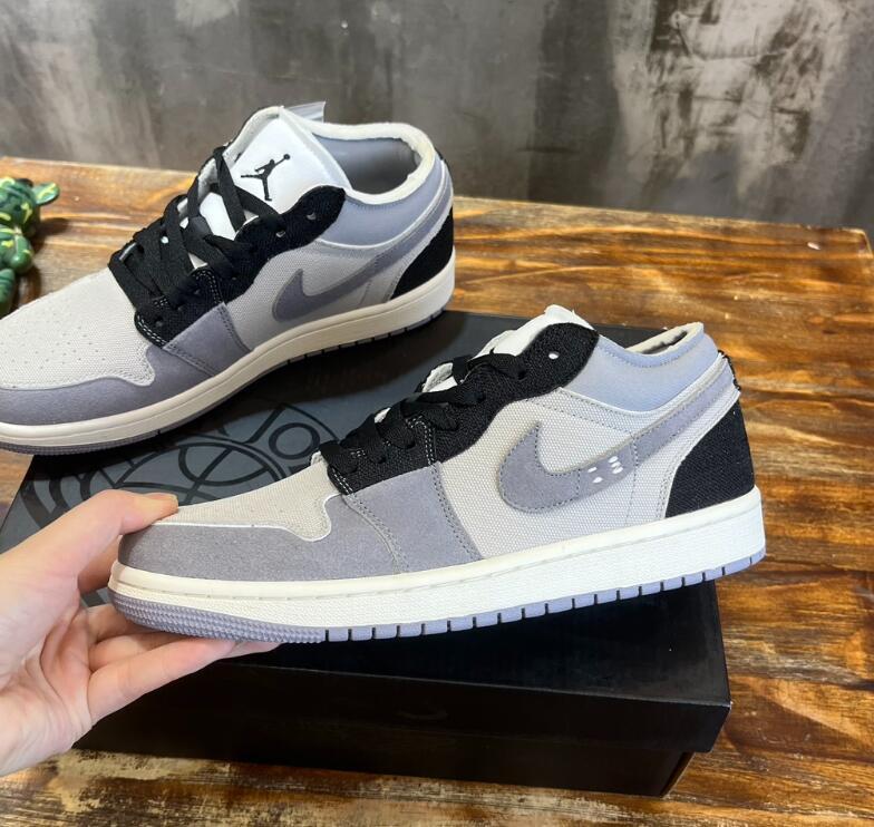 SAMC - NKE Shoes - 362