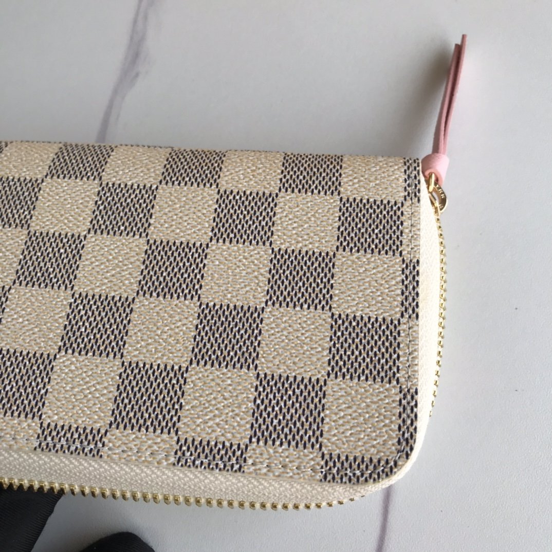EN - New Arrival Wallet LUV 019