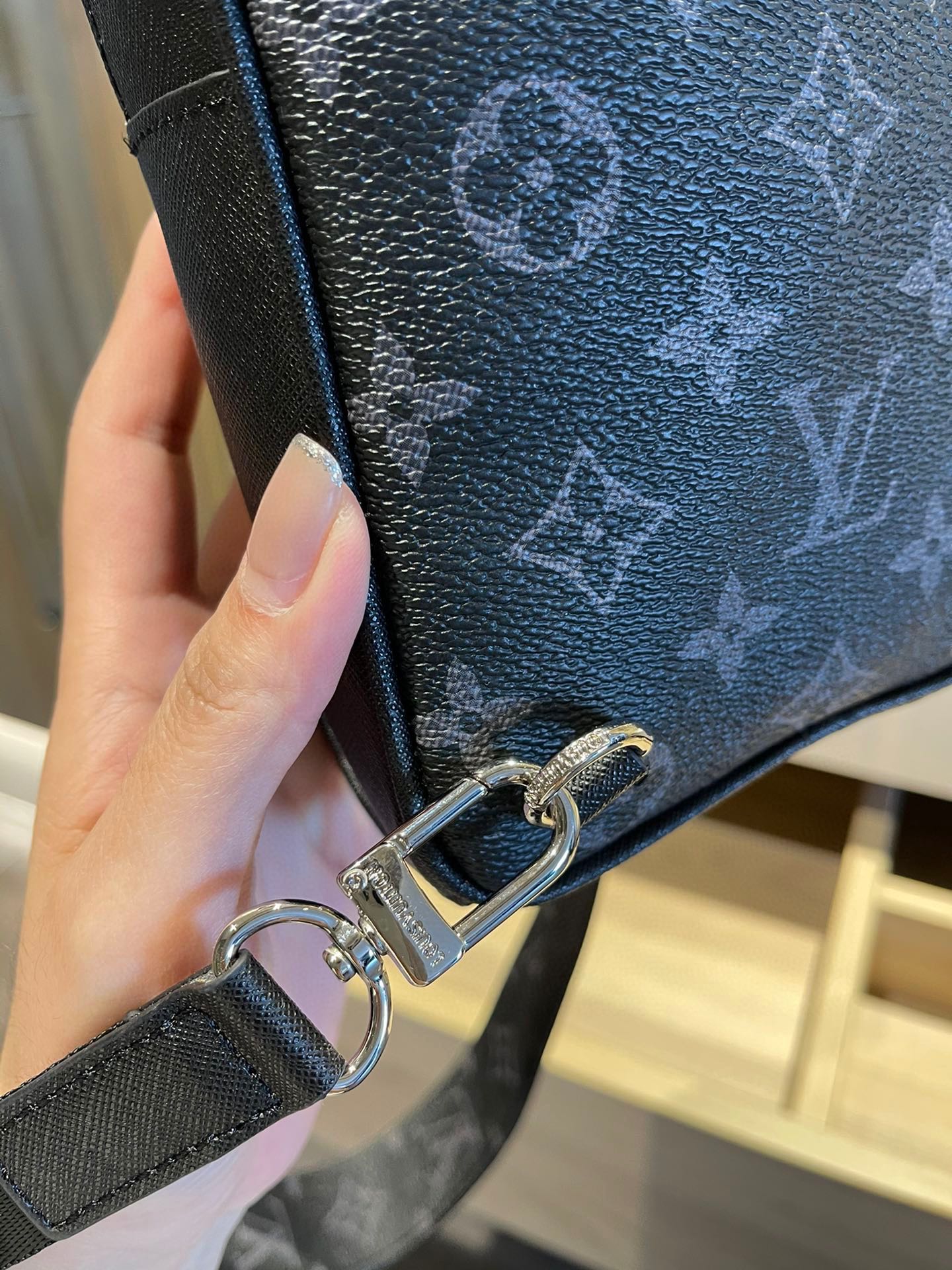 EN - New Arrival Bags LUV 484