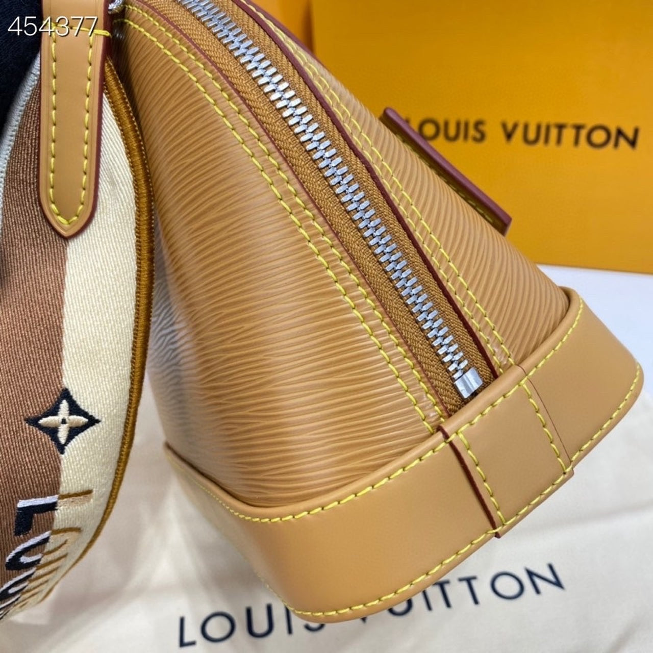 LV Alma GLAMI SunGlamIower Yellow For Women, WomenÃ¢â‚¬â„¢s Handbags, Shoulder And Crossbody Bags 9.3in/23.5cm LV M59358