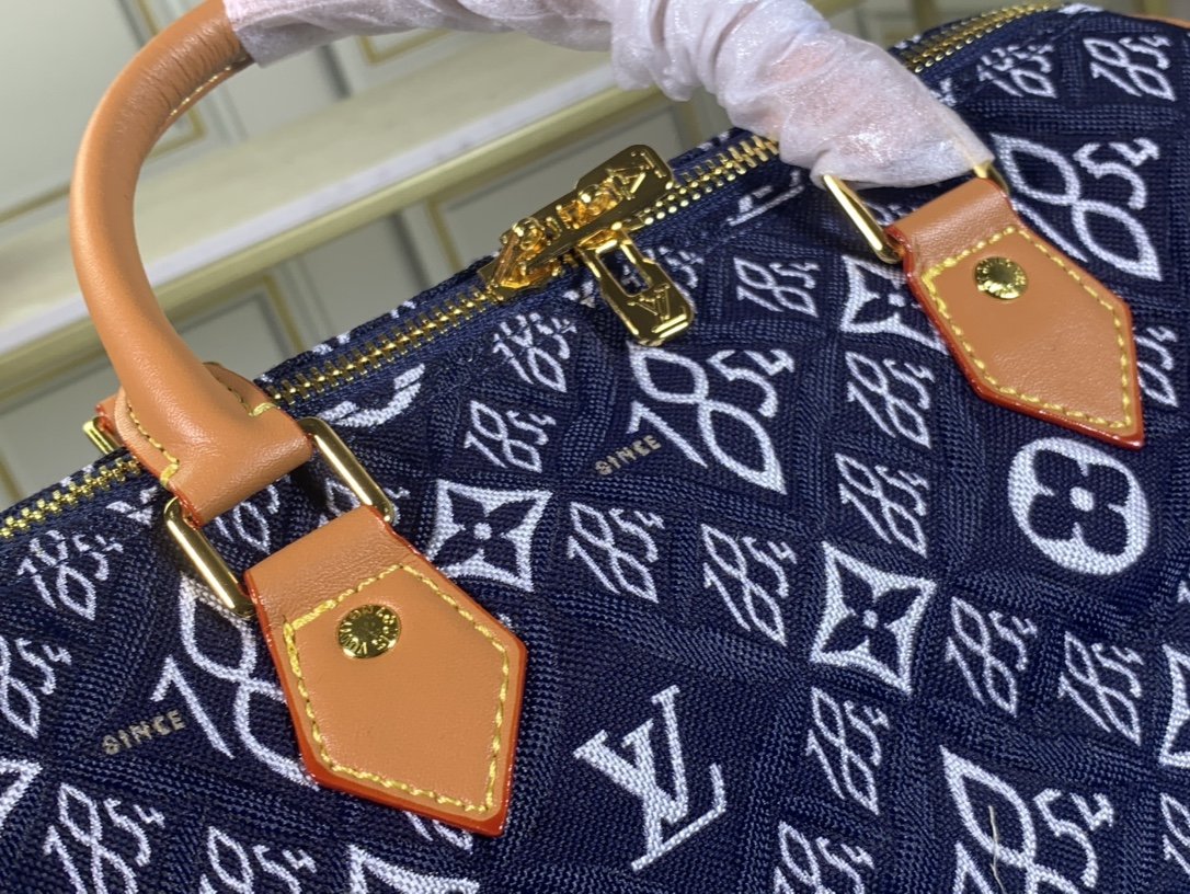 EN - New Arrival Bags LUV 110