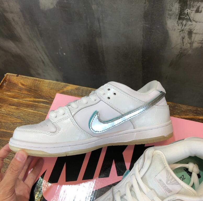 SAMC - NKE Shoes - 1741